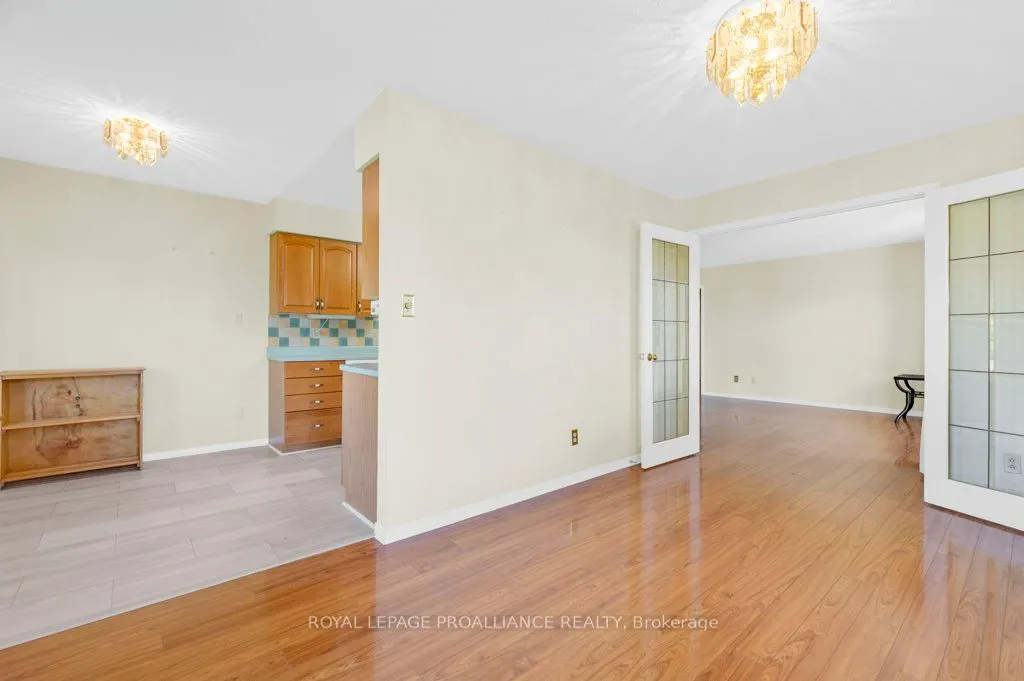 52 Tripp Boulevard, #121