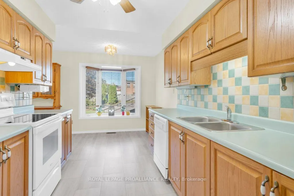 52 Tripp Boulevard, #121