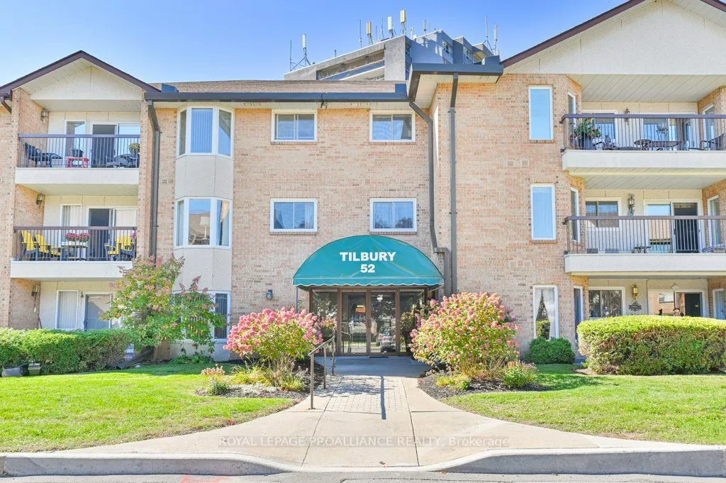 52 Tripp Boulevard, #121