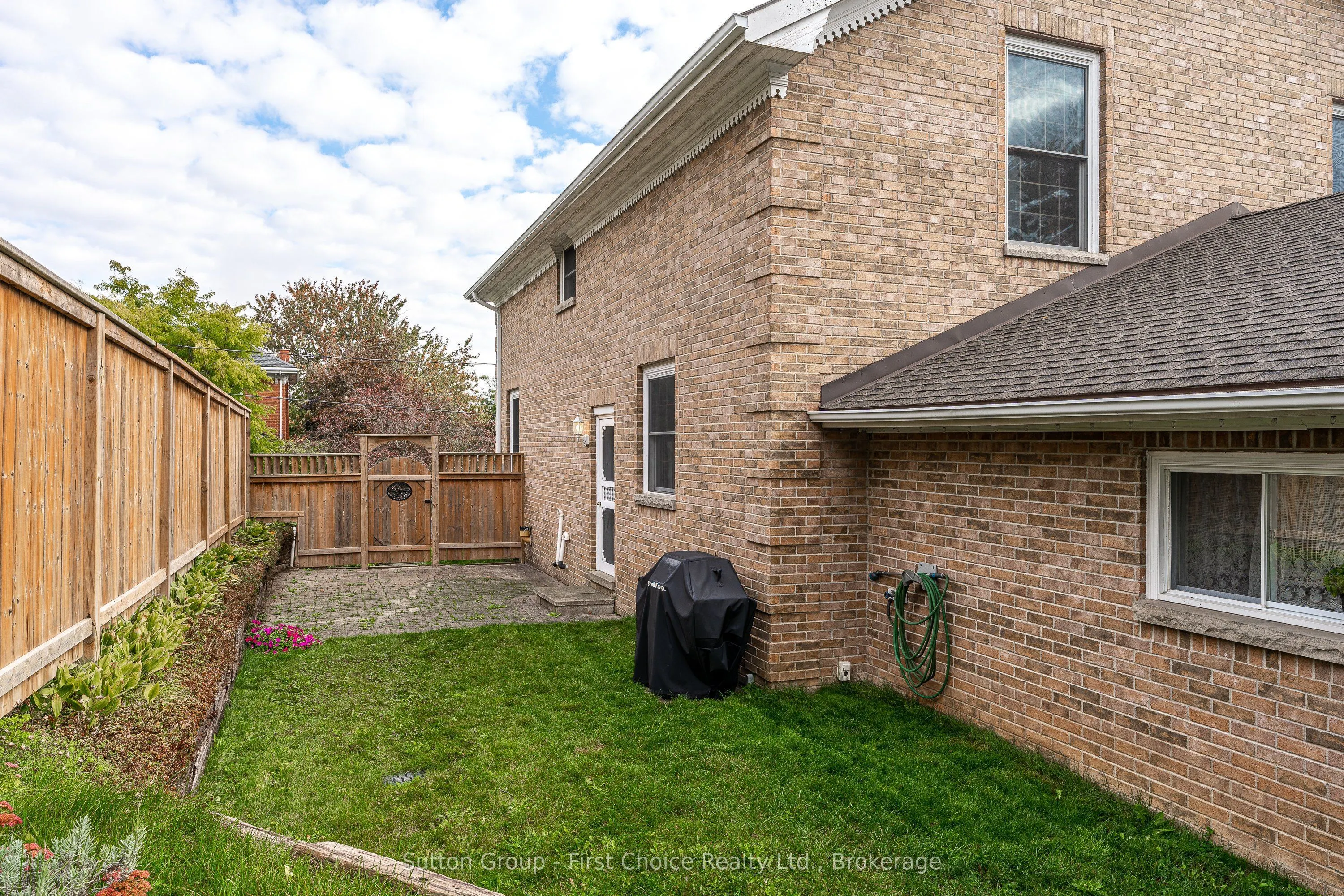 106 Blanshard Street