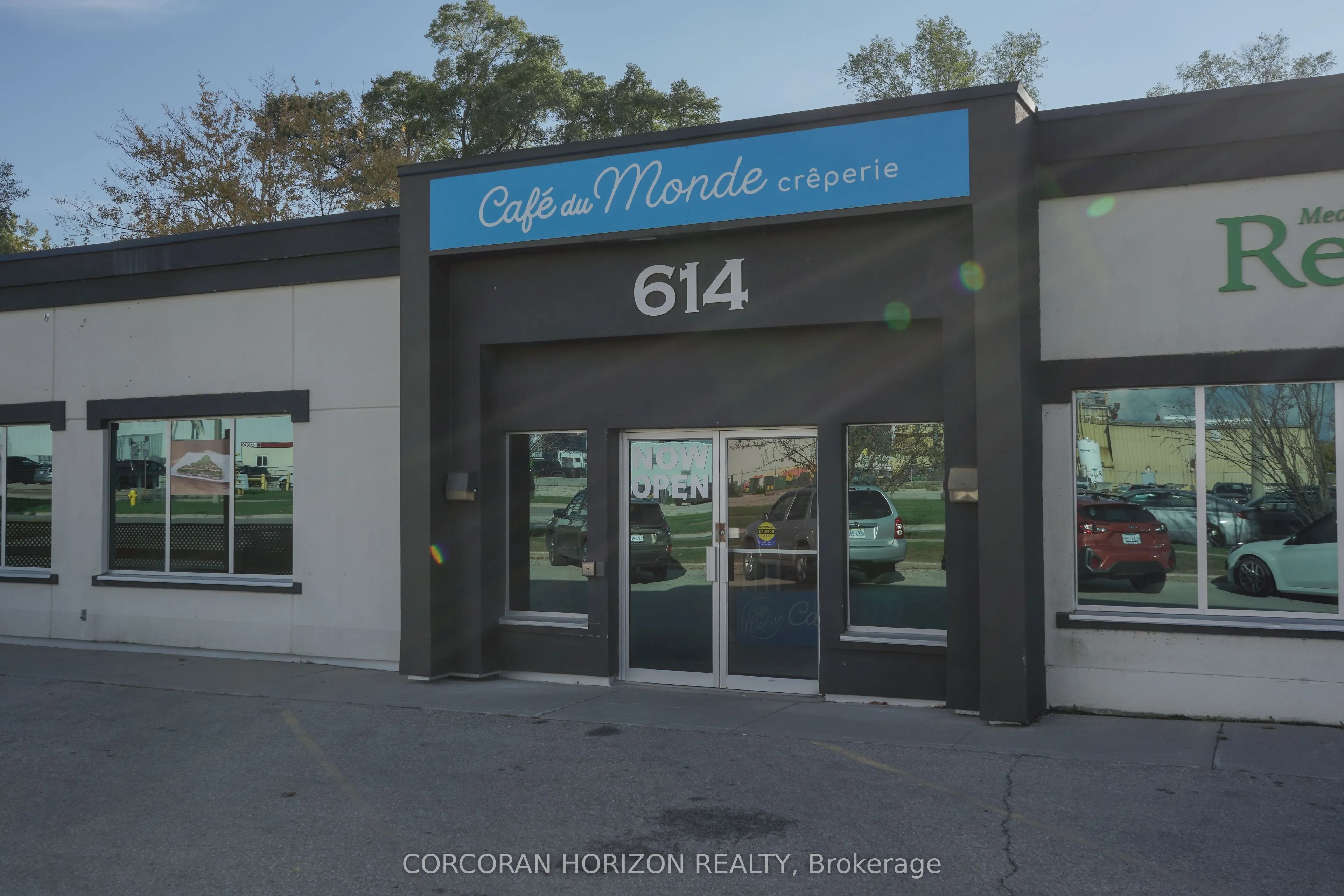 614 Coronation Boulevard