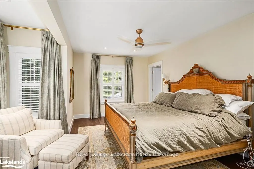 56 BRUCE Street S