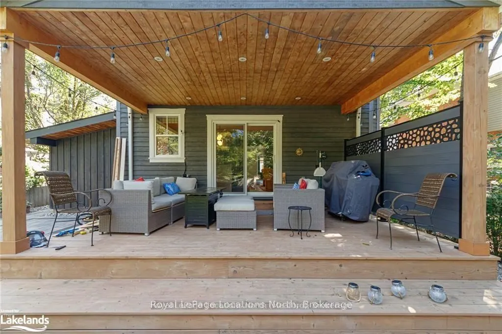 56 BRUCE Street S