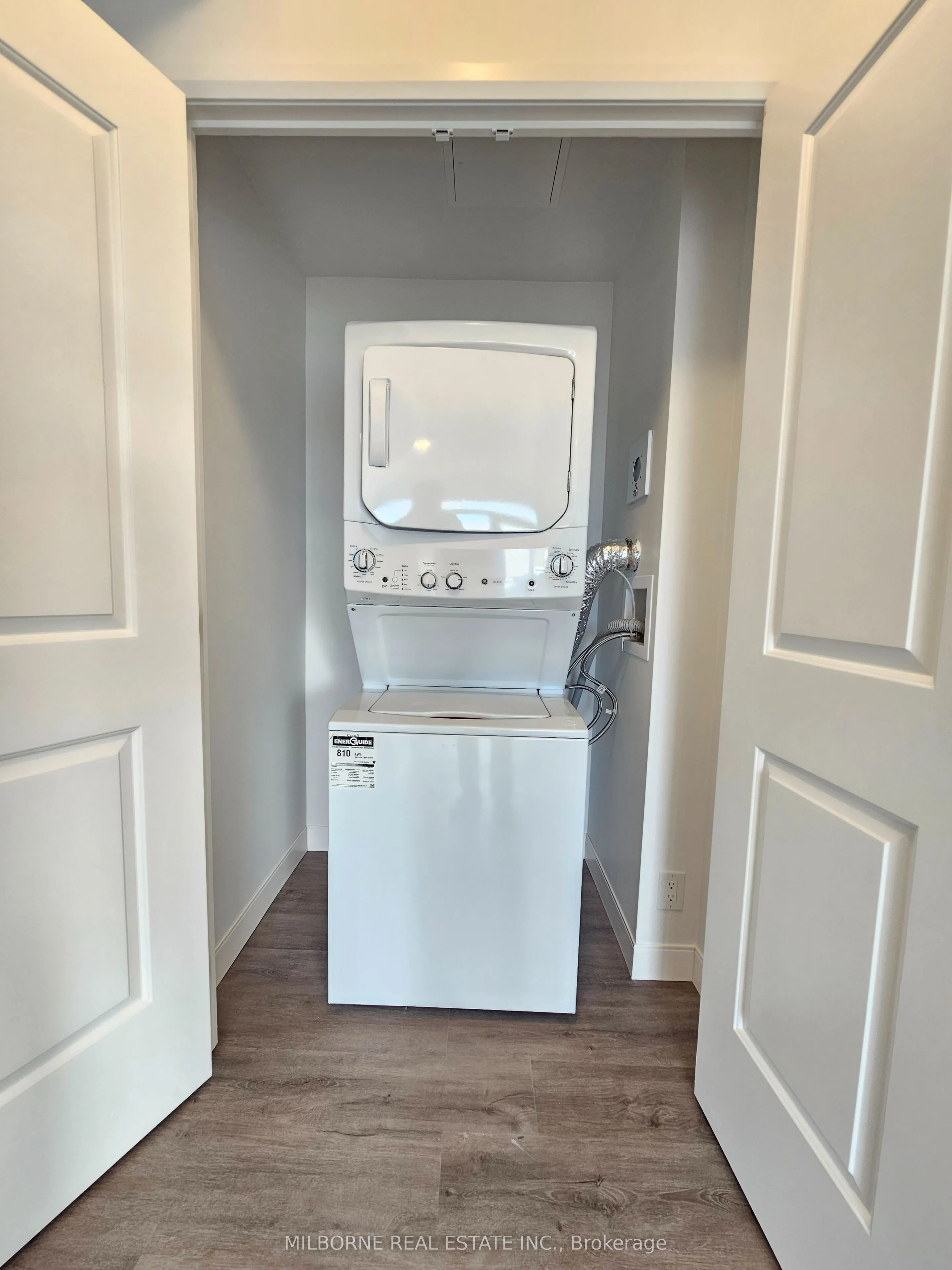 22 Hughson Street, #1403 B