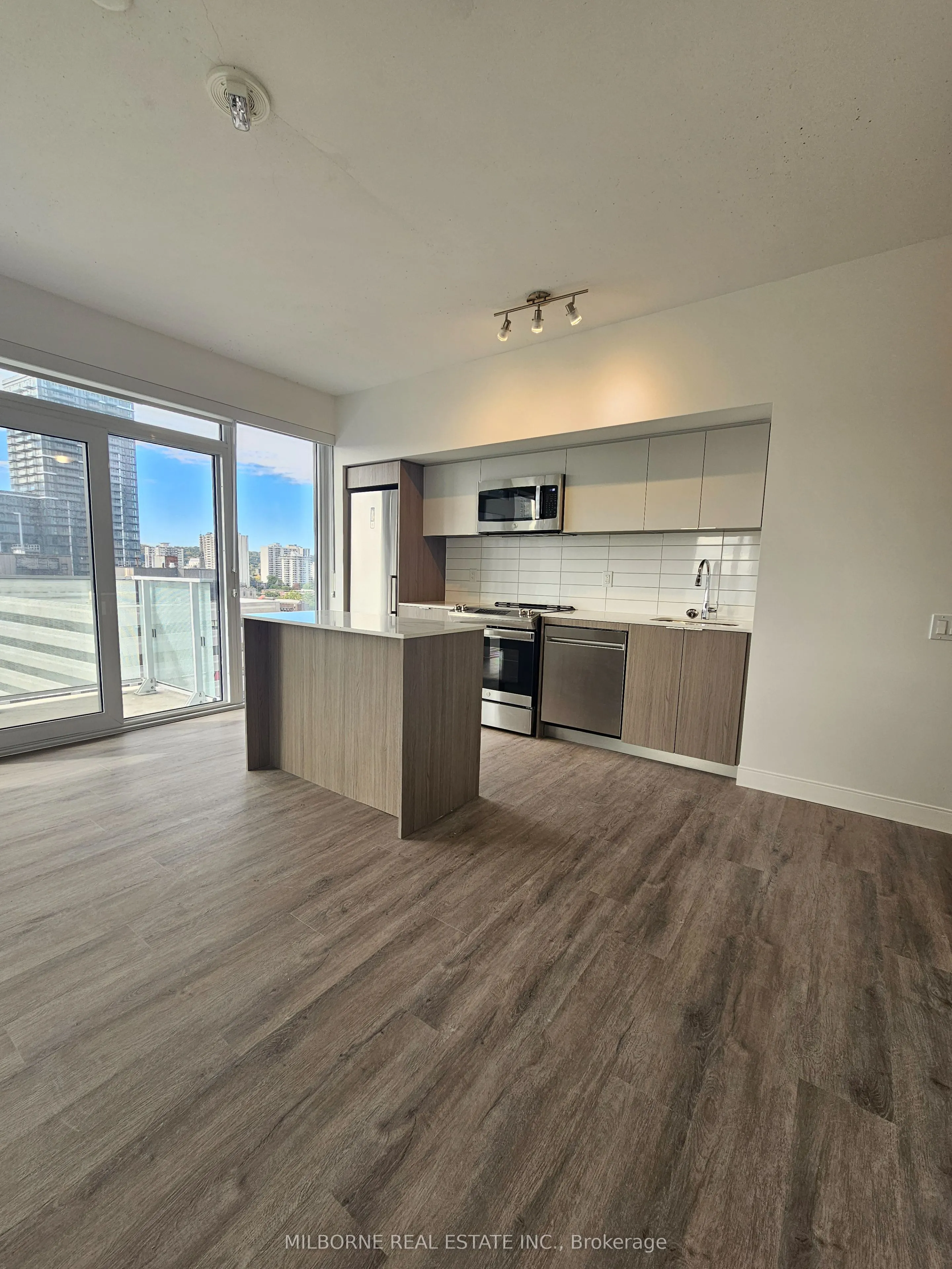 22 Hughson Street, #1403 B