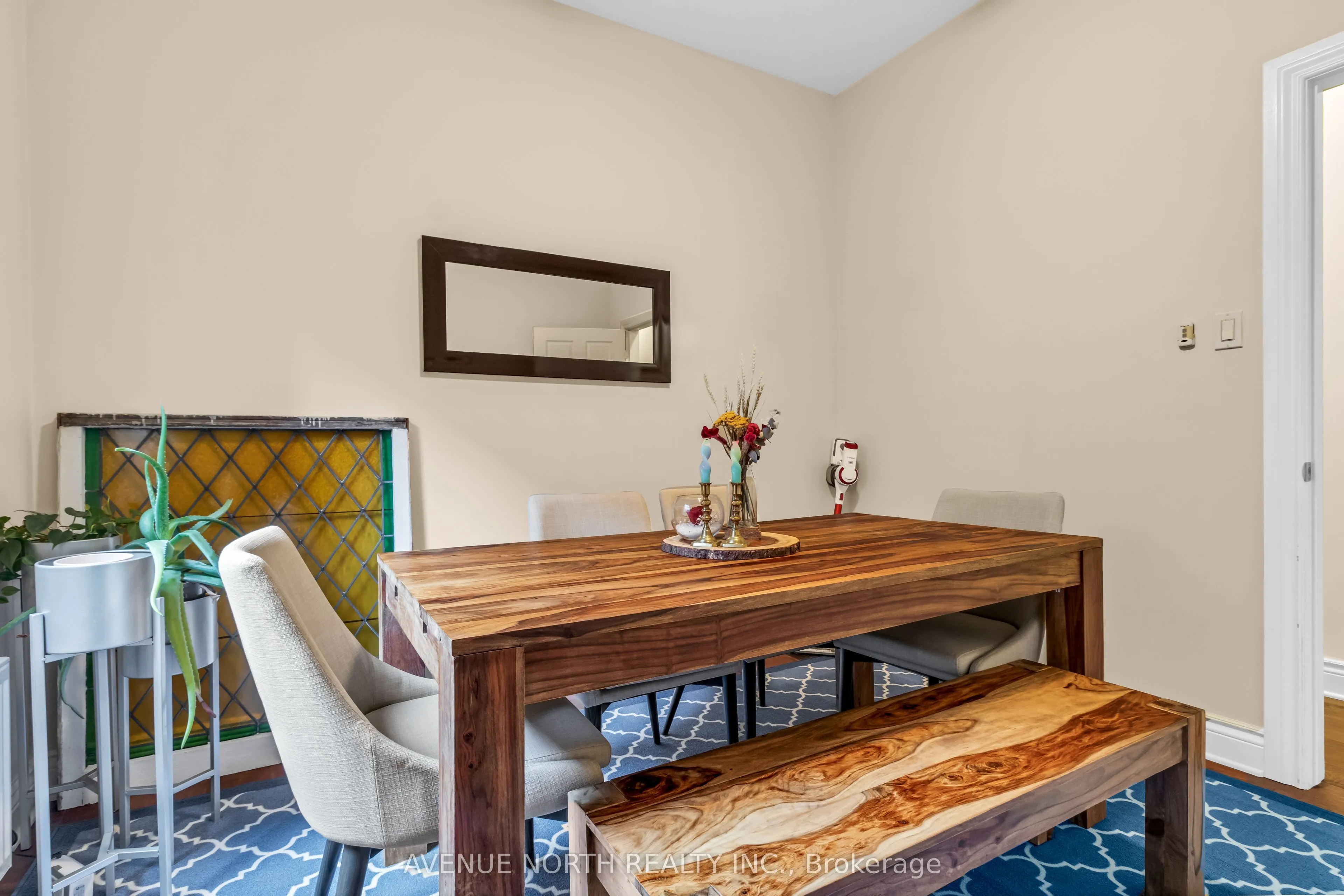 871 Somerset Street W, #1