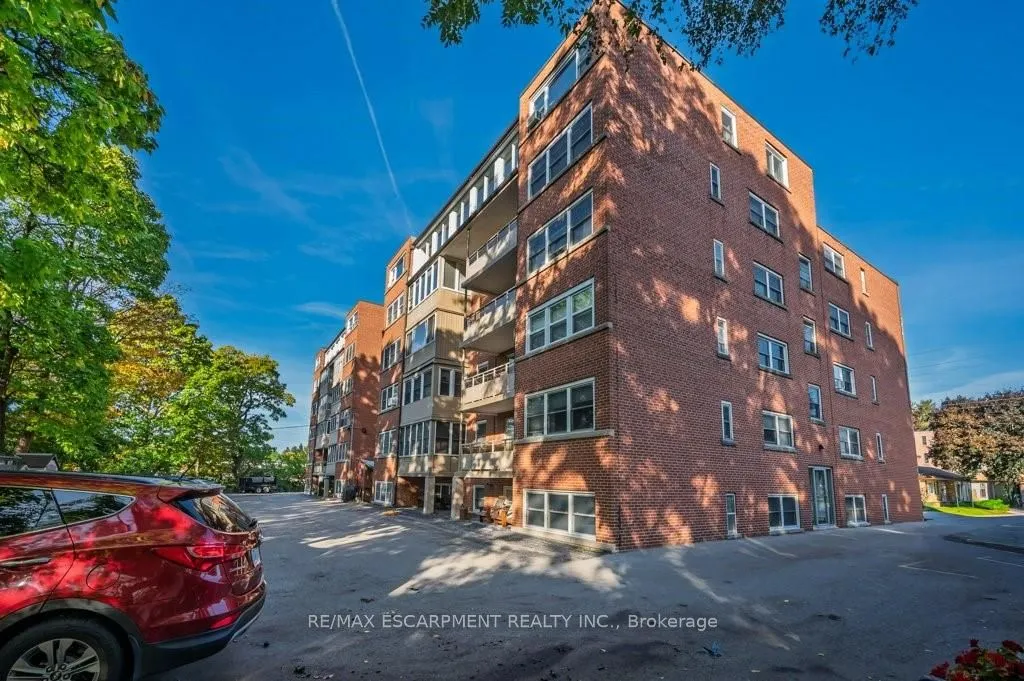 9 Grant Boulevard, #201