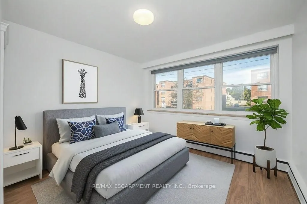 9 Grant Boulevard, #201