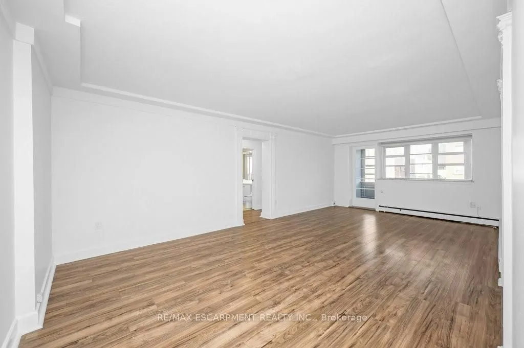 9 Grant Boulevard, #201