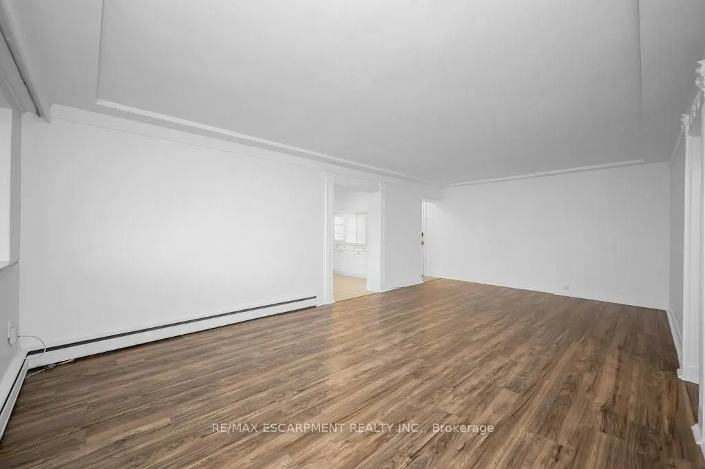 9 Grant Boulevard, #201