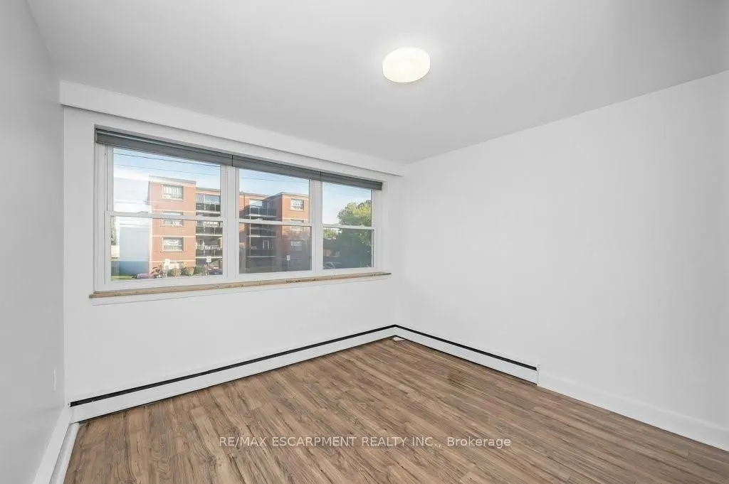 9 Grant Boulevard, #201