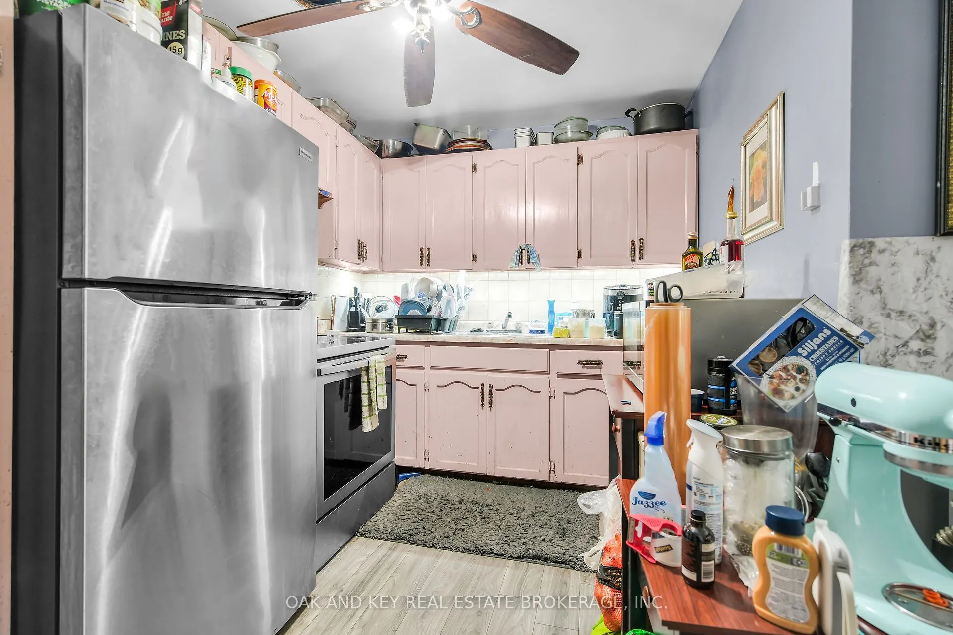1563 Allen Place
