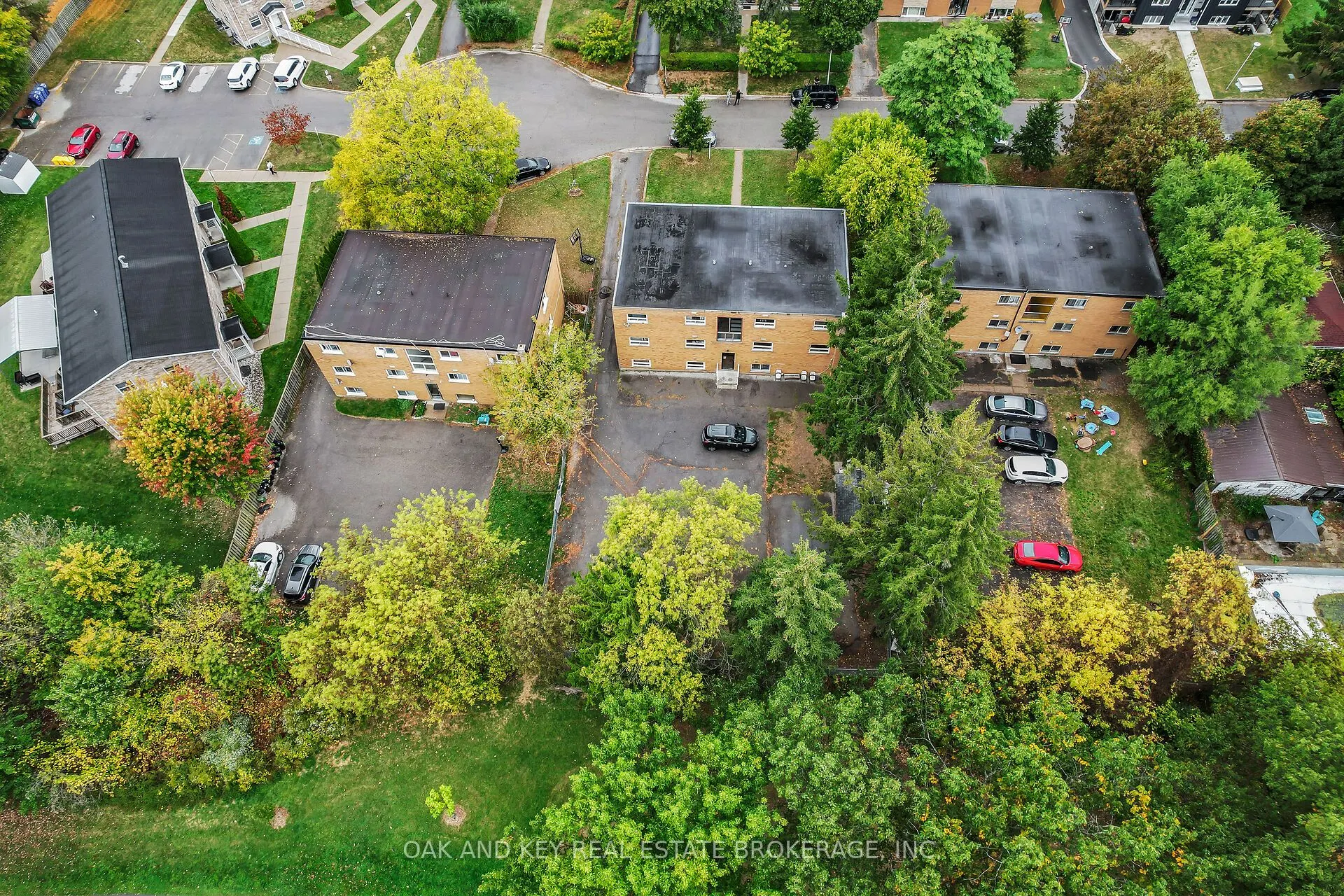 1563 Allen Place