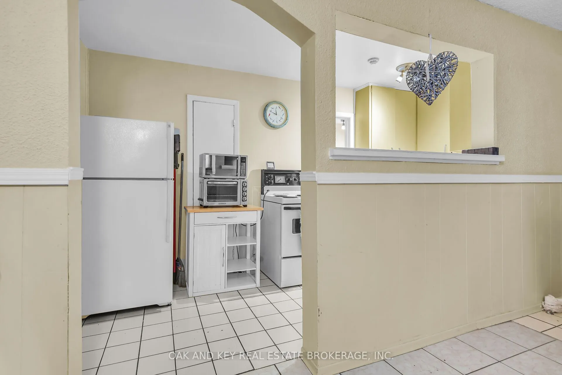 1563 Allen Place