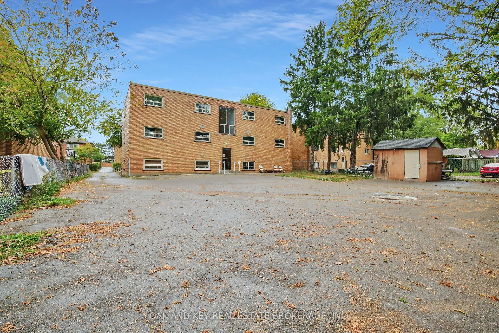 1563 Allen Place