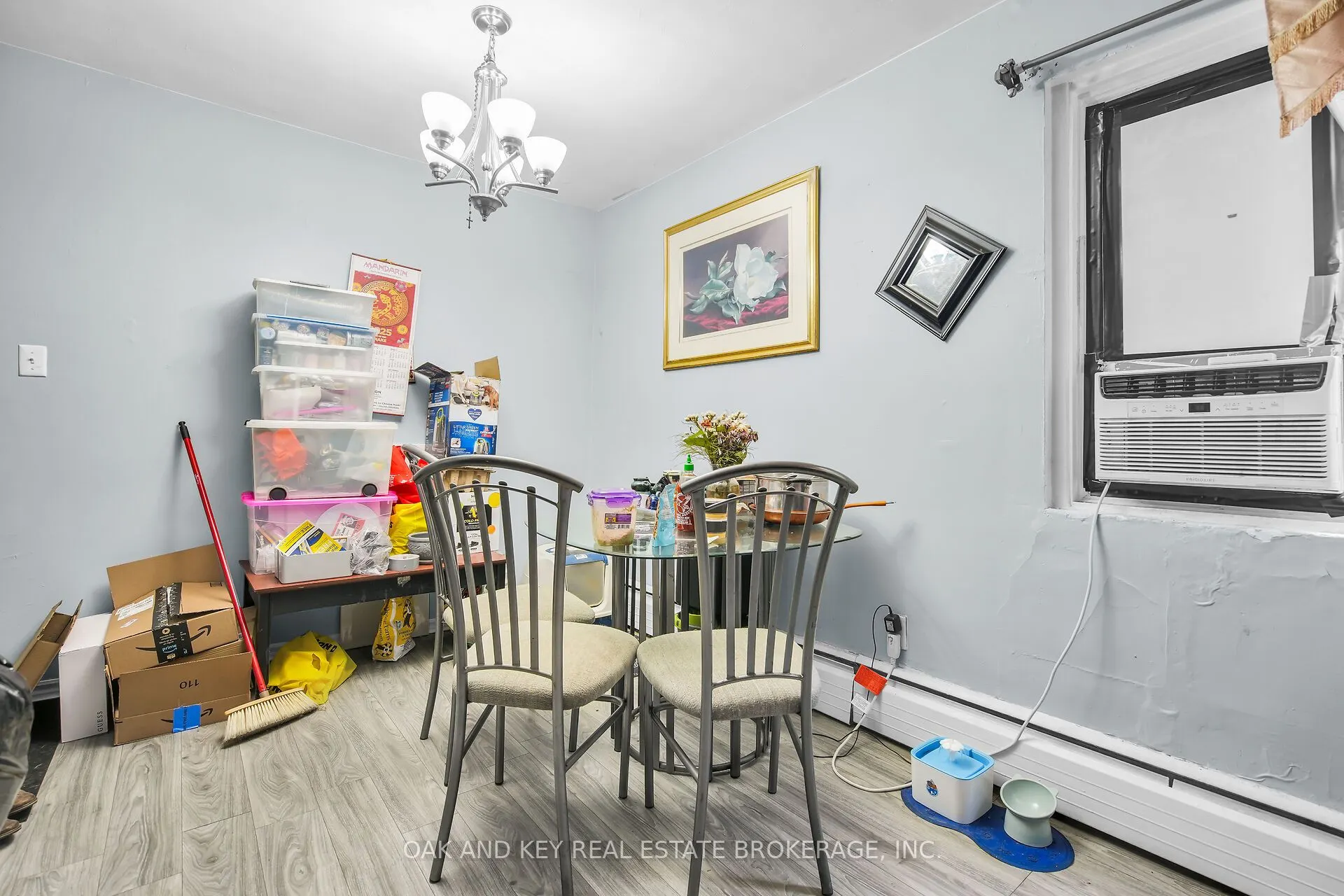 1563 Allen Place