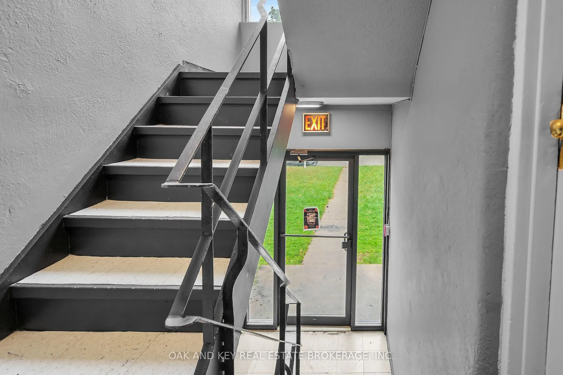1563 Allen Place