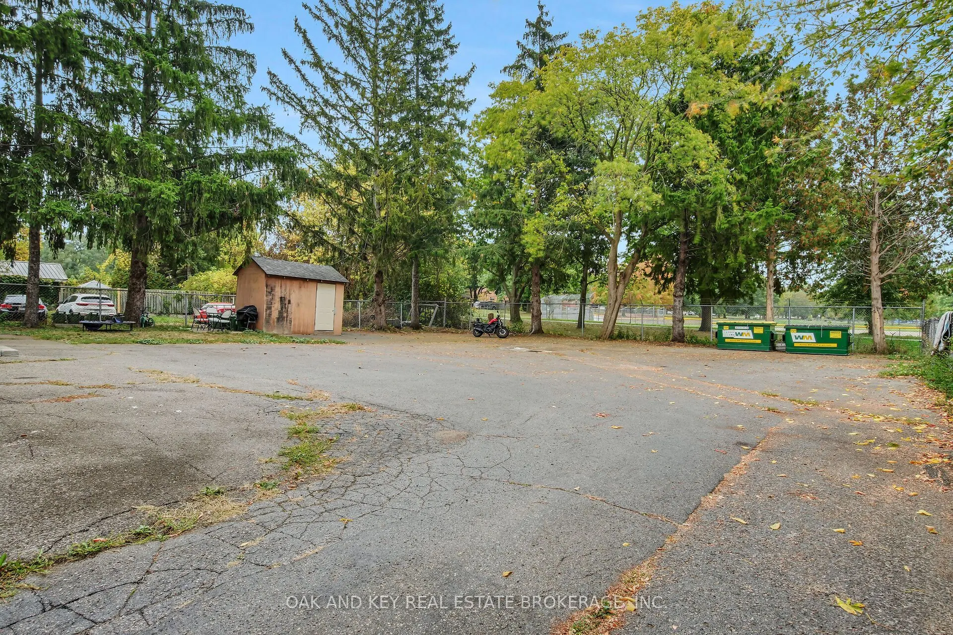 1563 Allen Place