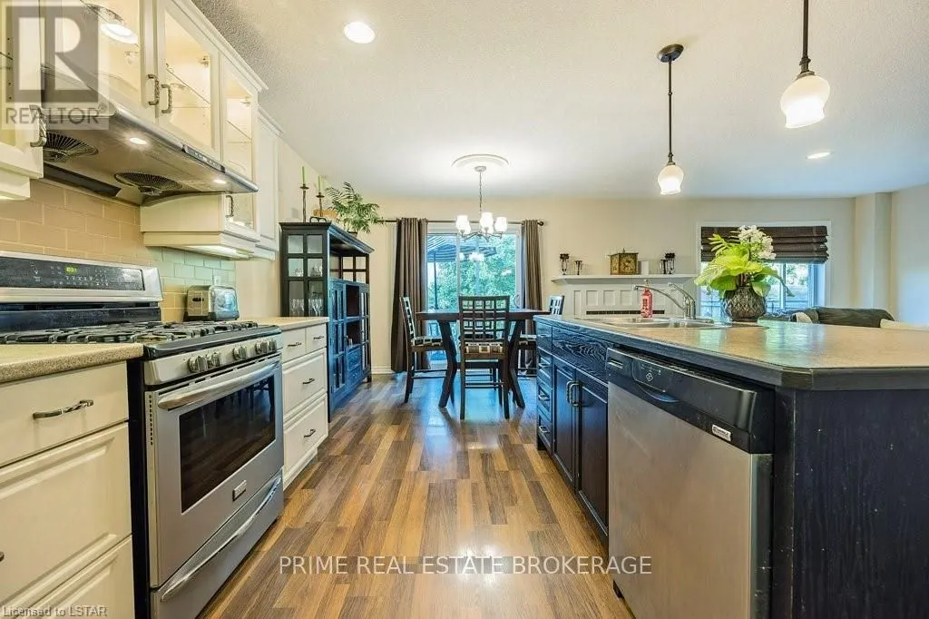 6 Peach Tree Boulevard