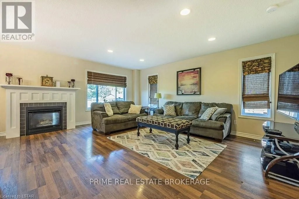 6 Peach Tree Boulevard