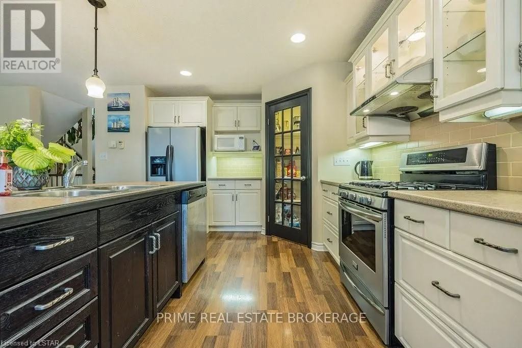 6 Peach Tree Boulevard