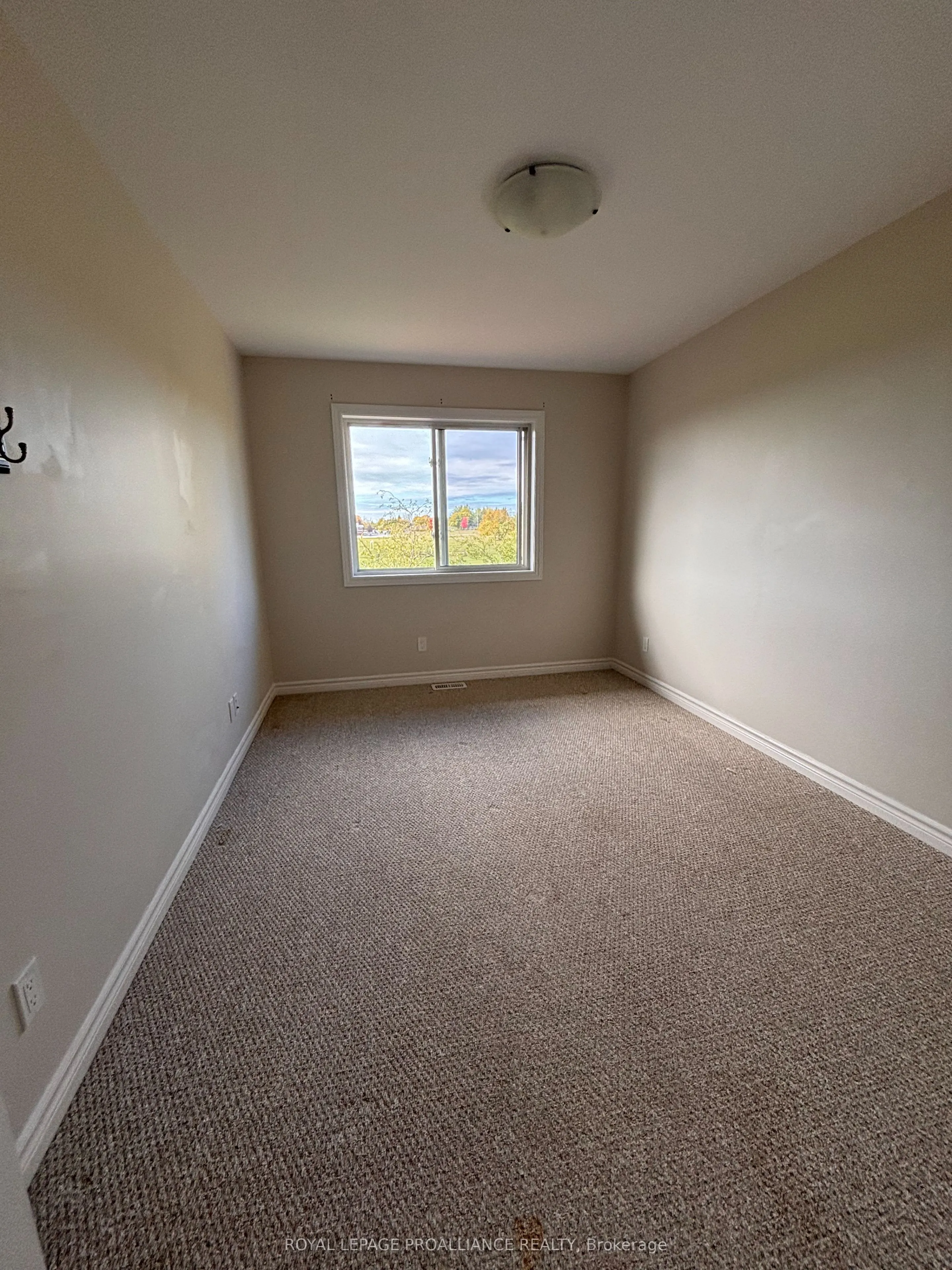 79 Ledgerock Court
