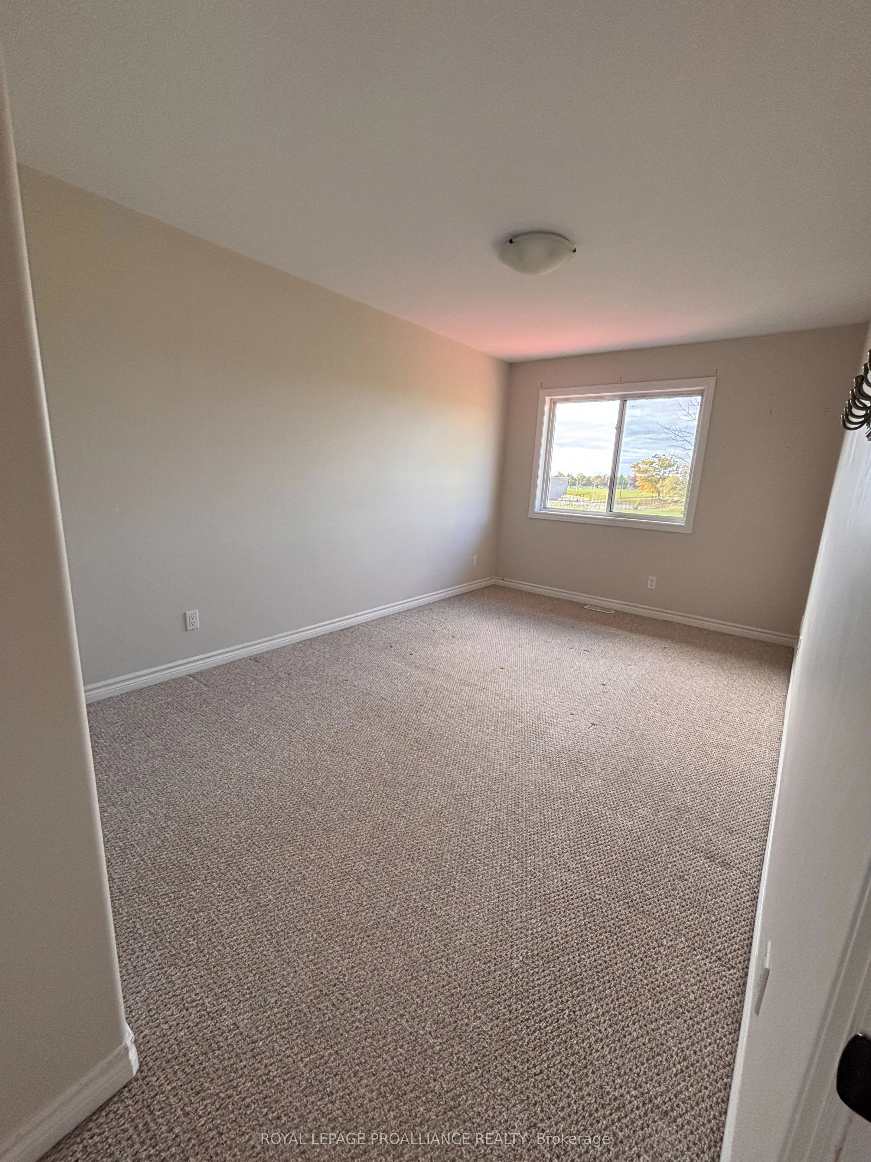 79 Ledgerock Court