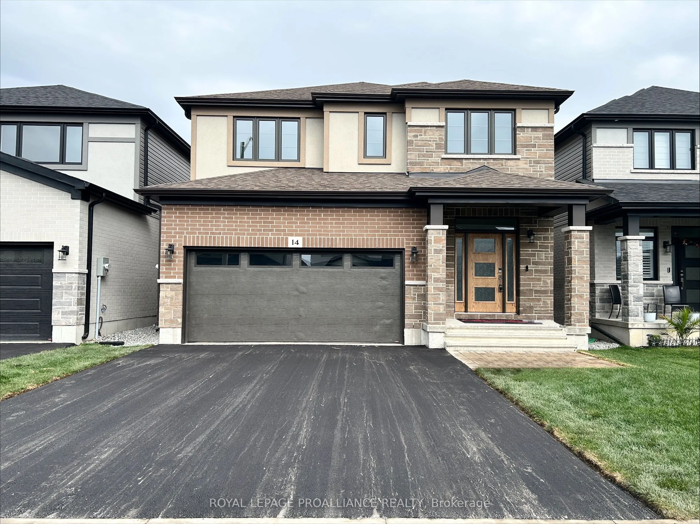 14 Peace River Street