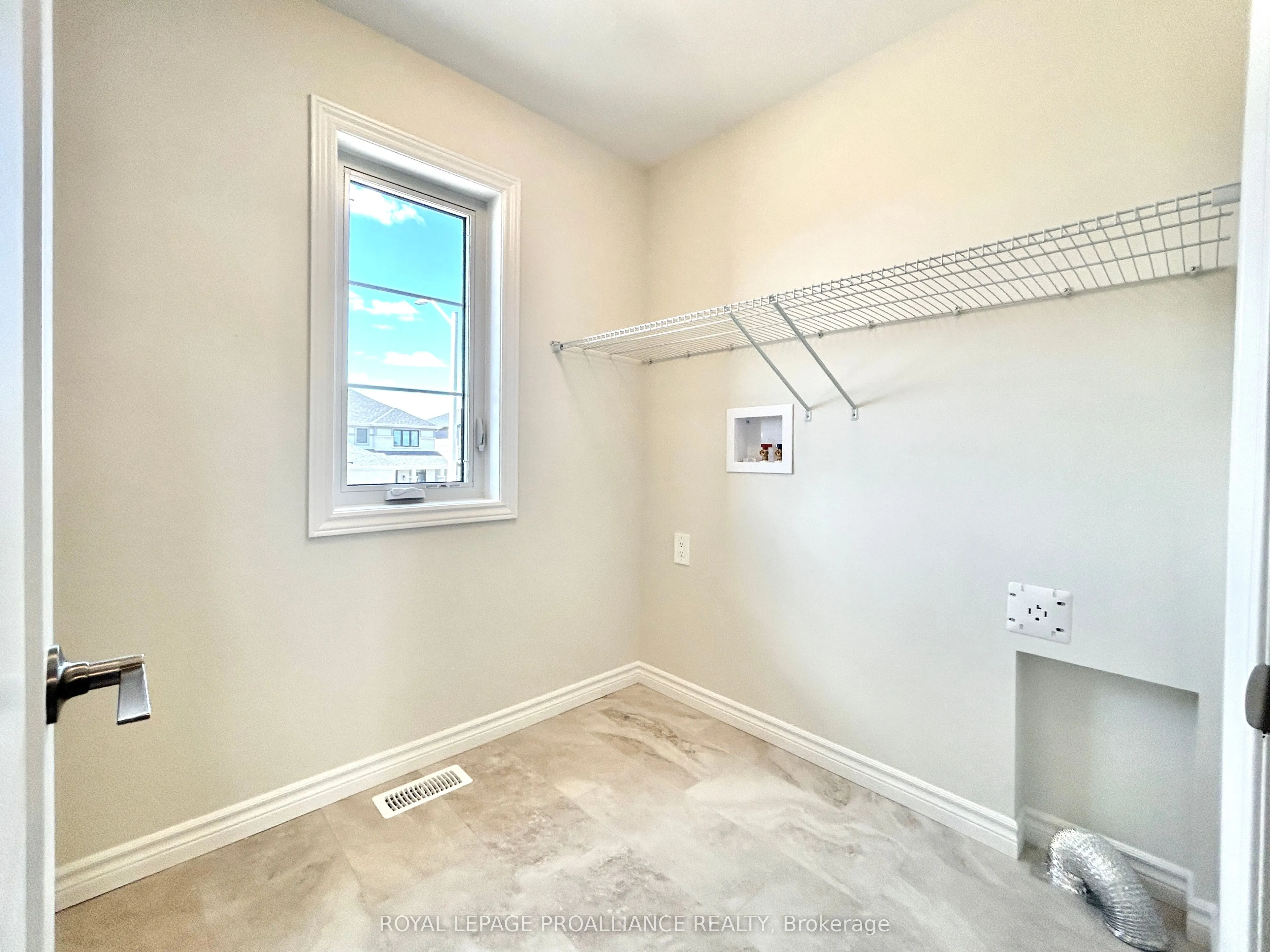 14 Peace River Street