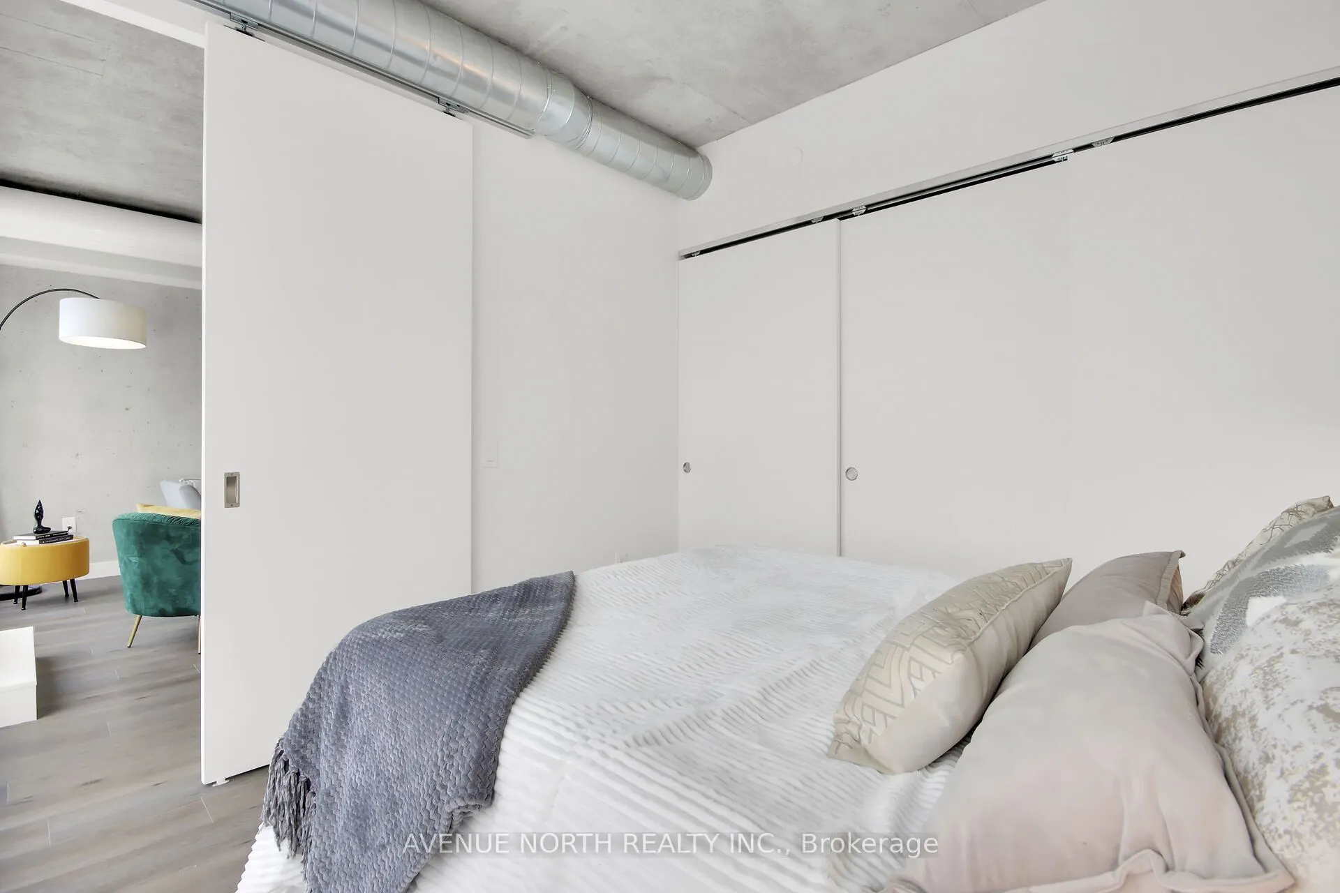 10 James Street, #LPH6/806