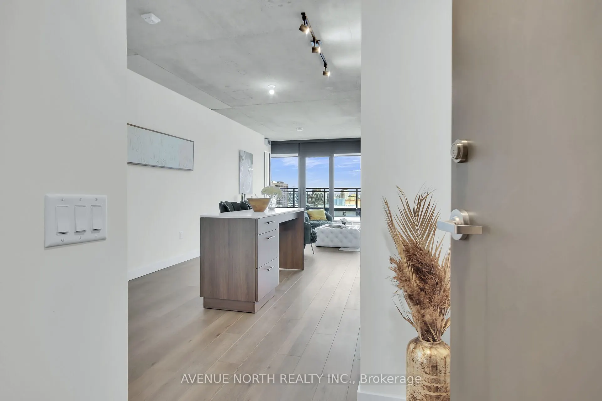 10 James Street, #LPH6/806