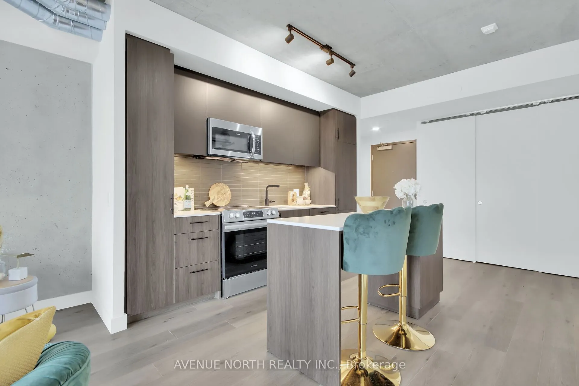 10 James Street, #LPH6/806