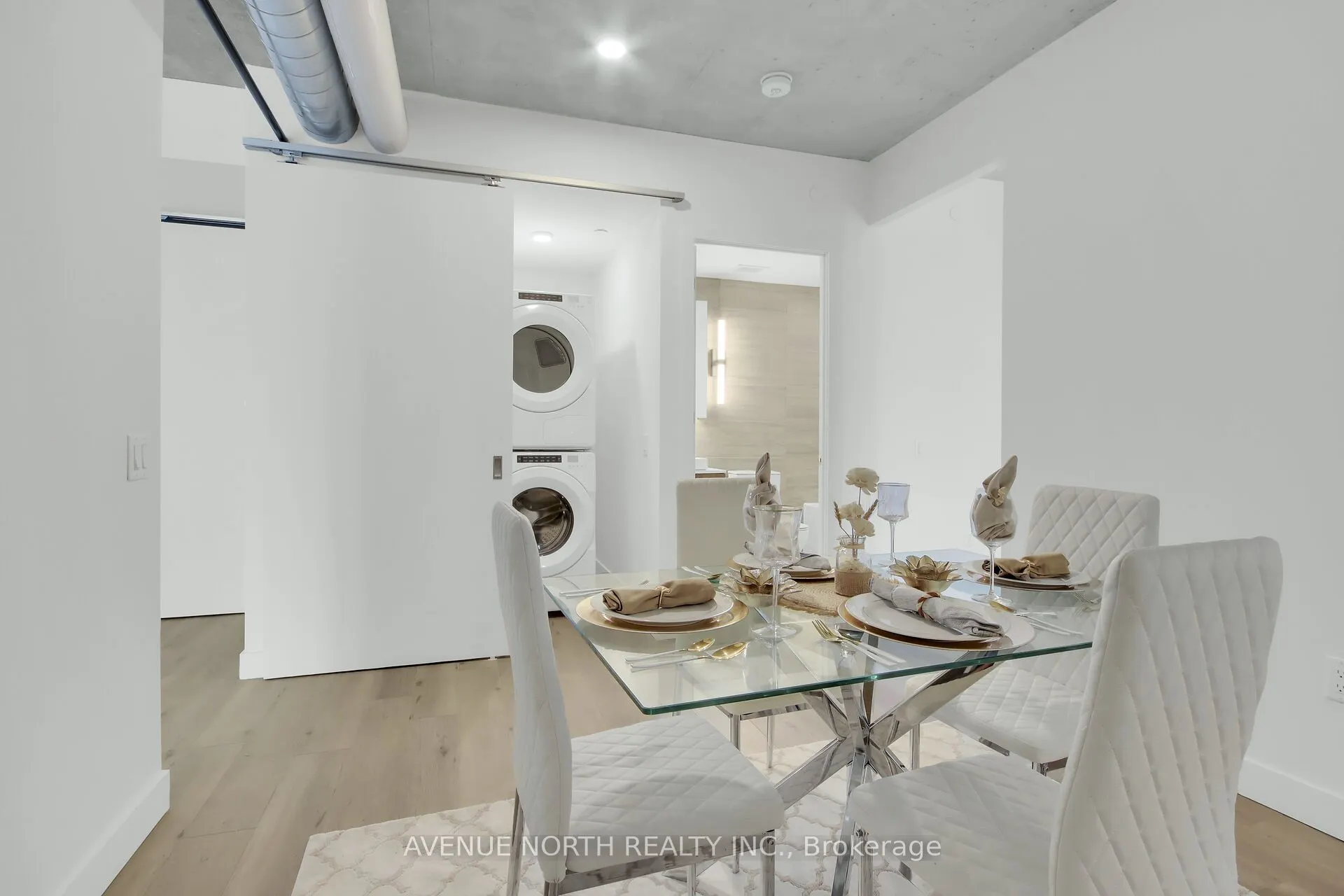 10 James Street, #LPH6/806