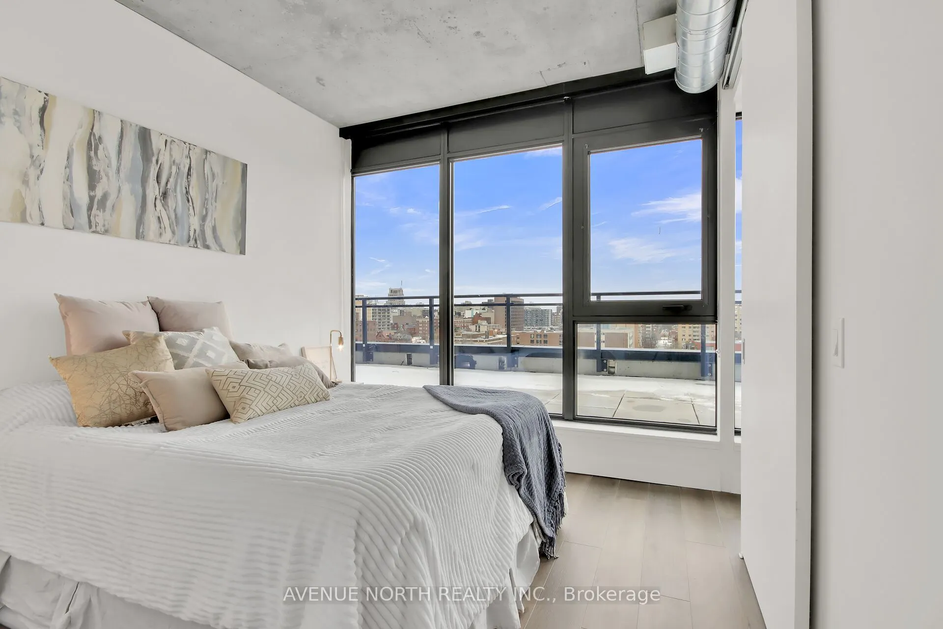 10 James Street, #LPH6/806