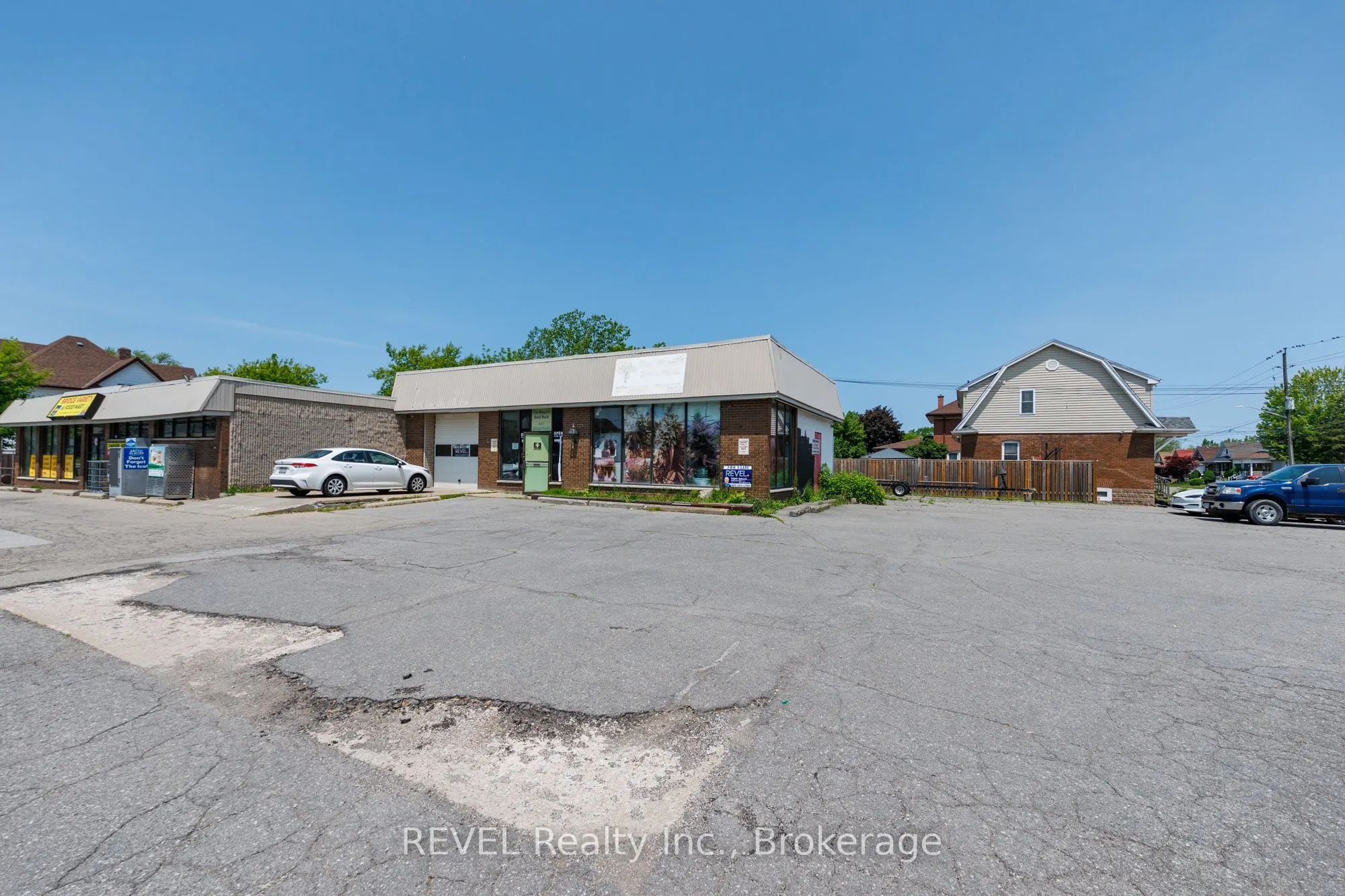 4957 Bridge Street N, #Unit 1