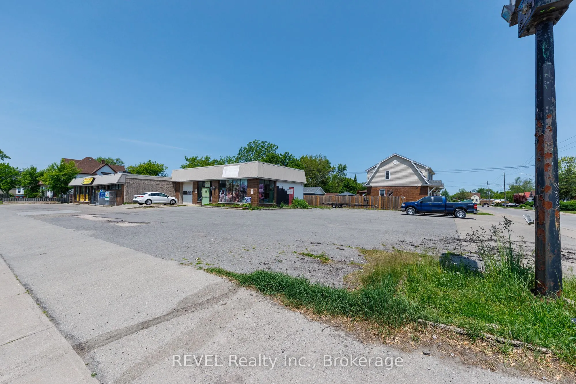 4957 Bridge Street N, #Unit 1