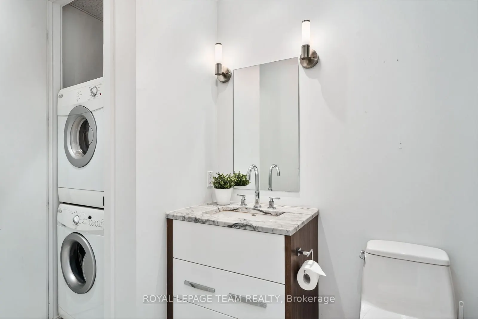111 CHAMPAGNE Avenue, #1111