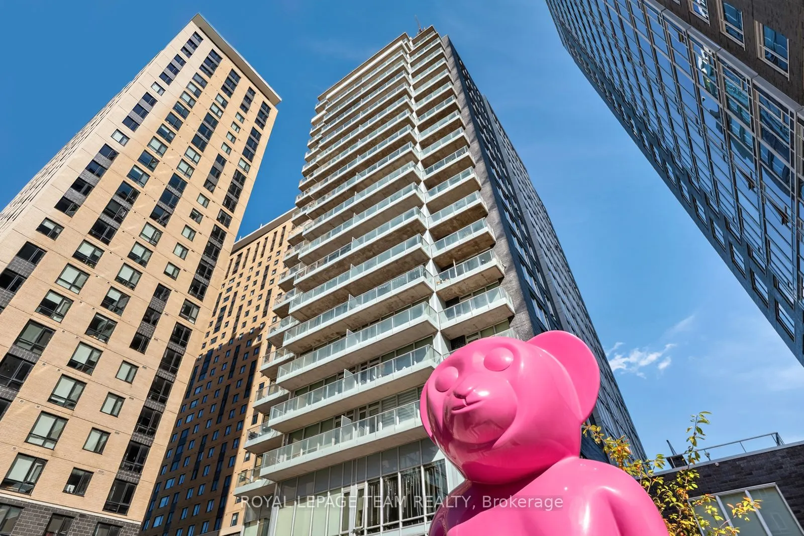 111 CHAMPAGNE Avenue, #1111