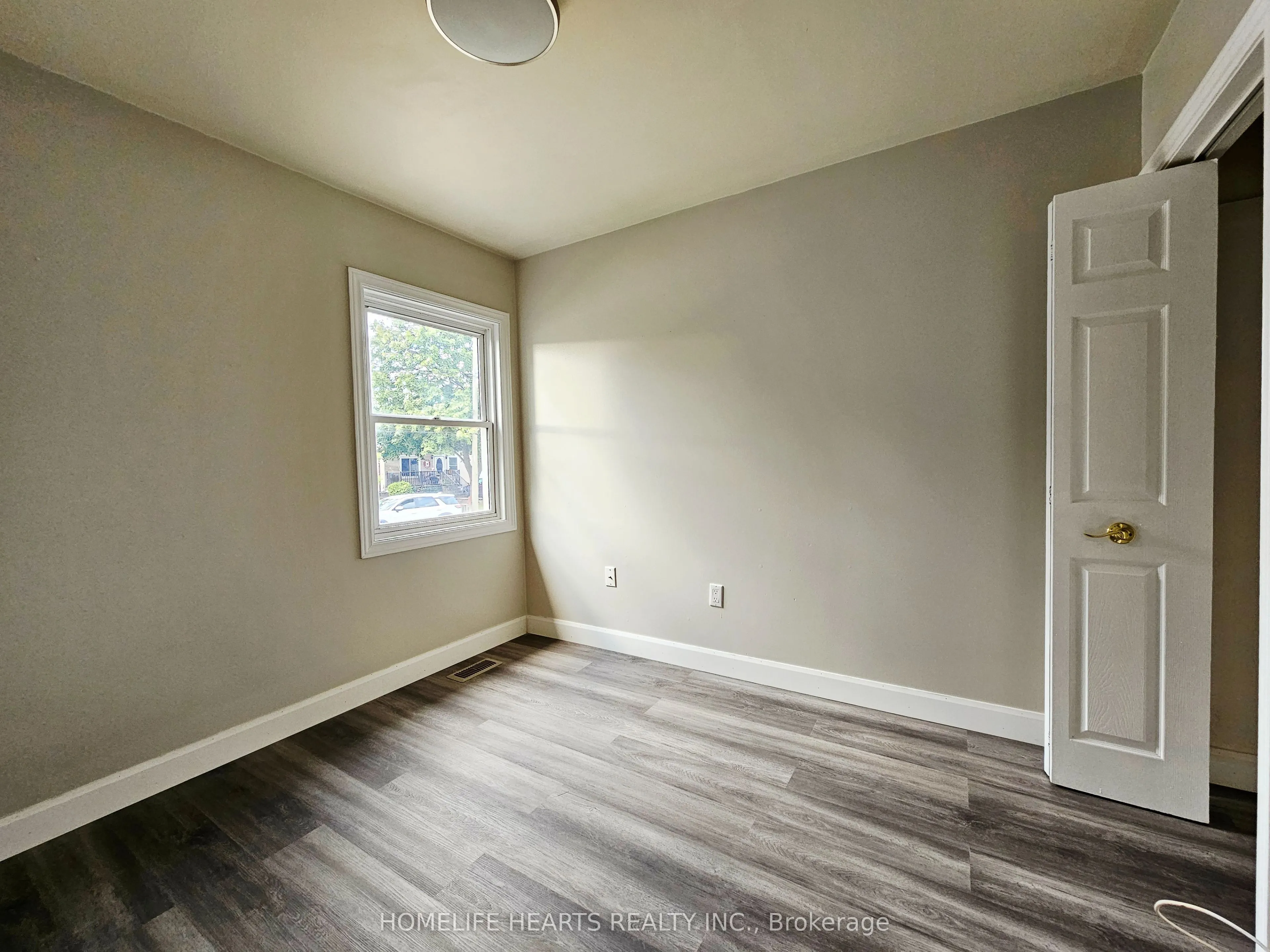 80 Glennie Avenue