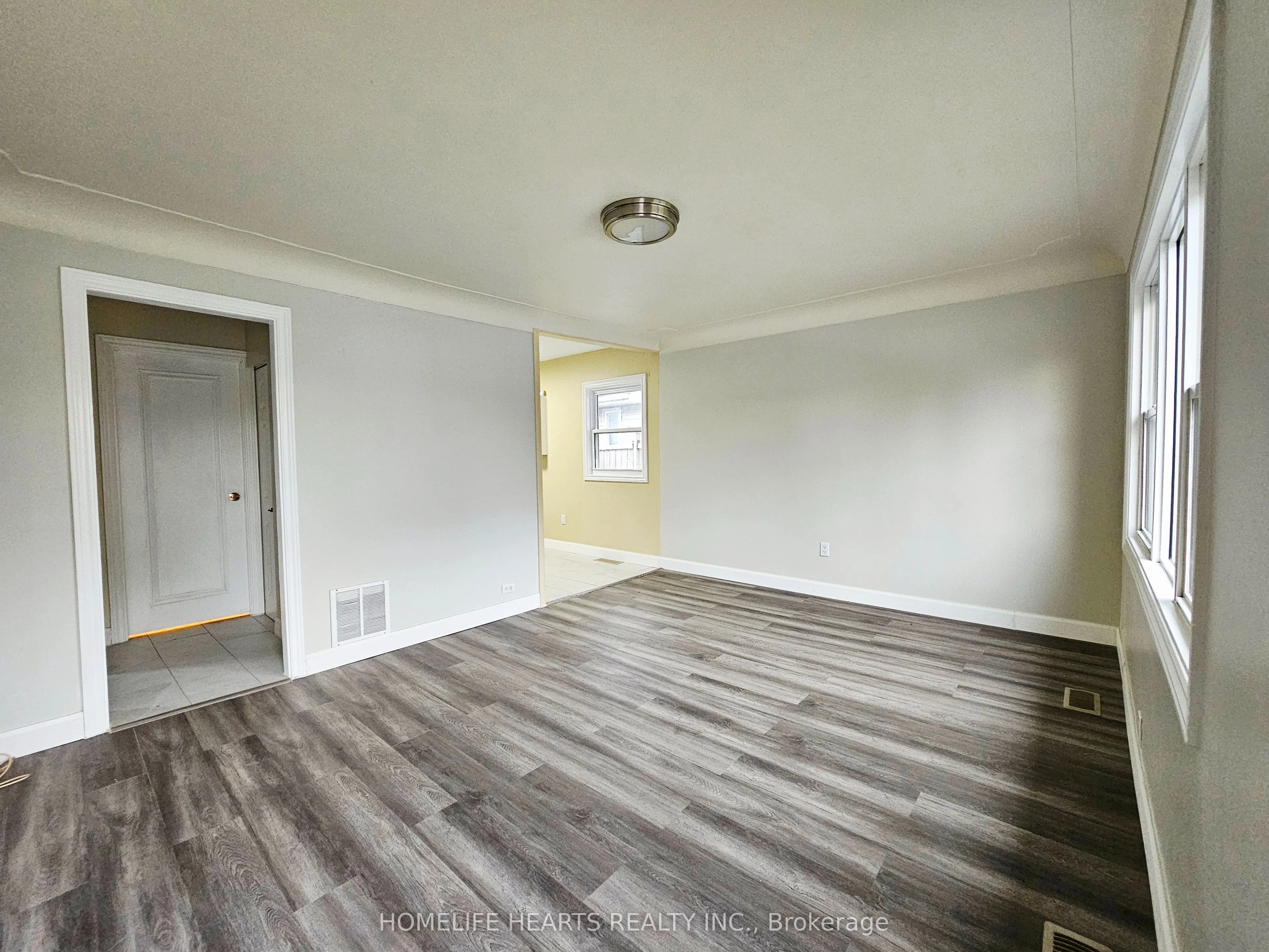 80 Glennie Avenue