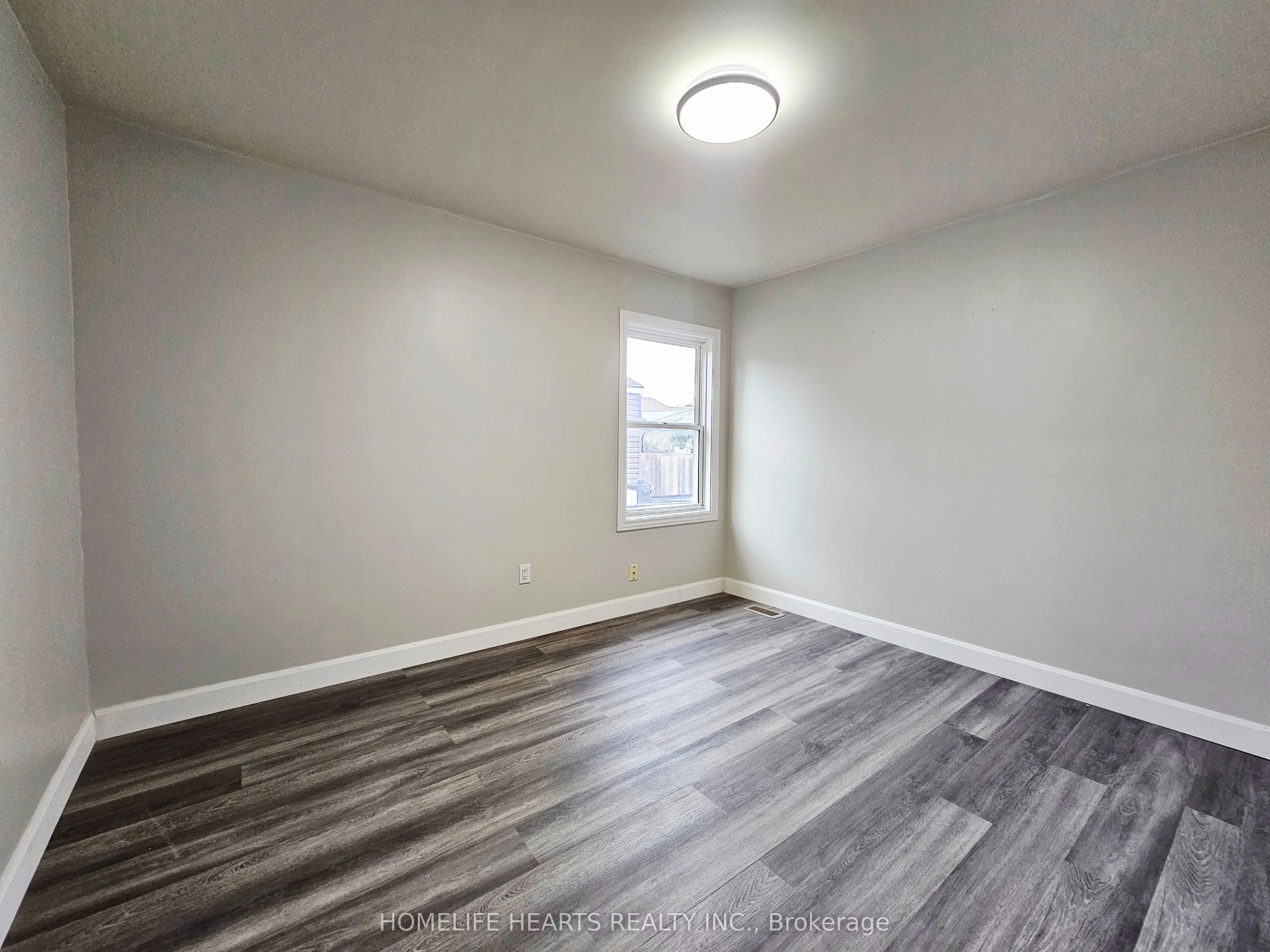 80 Glennie Avenue