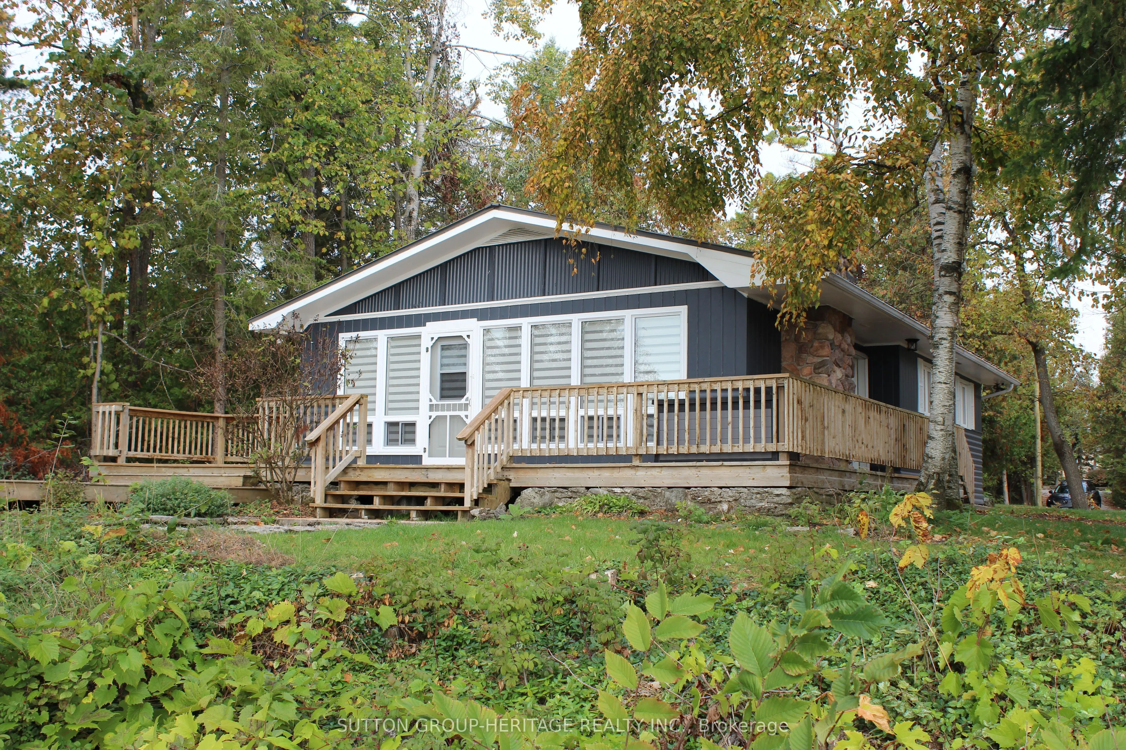 45 Lakewood Crescent