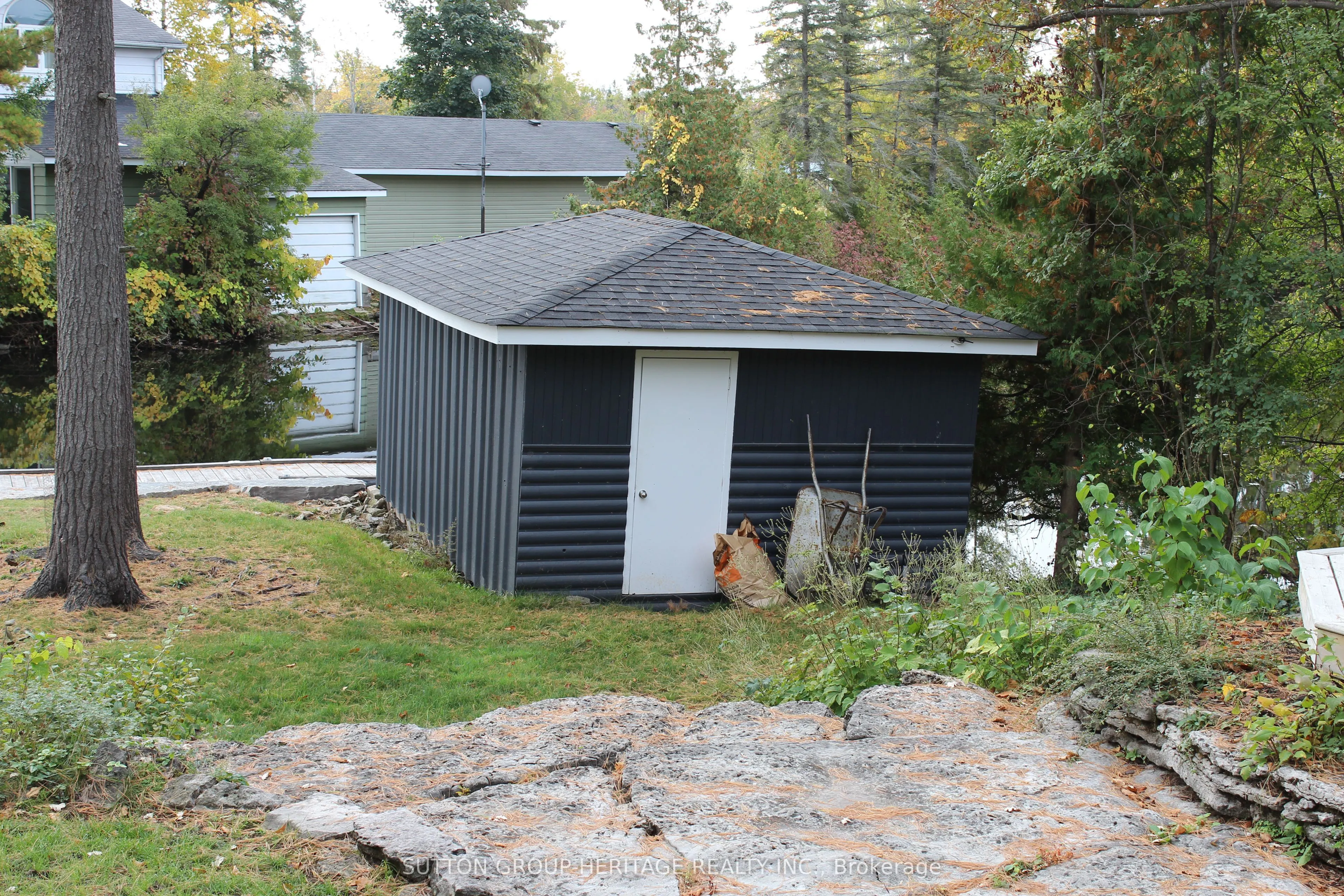 45 Lakewood Crescent