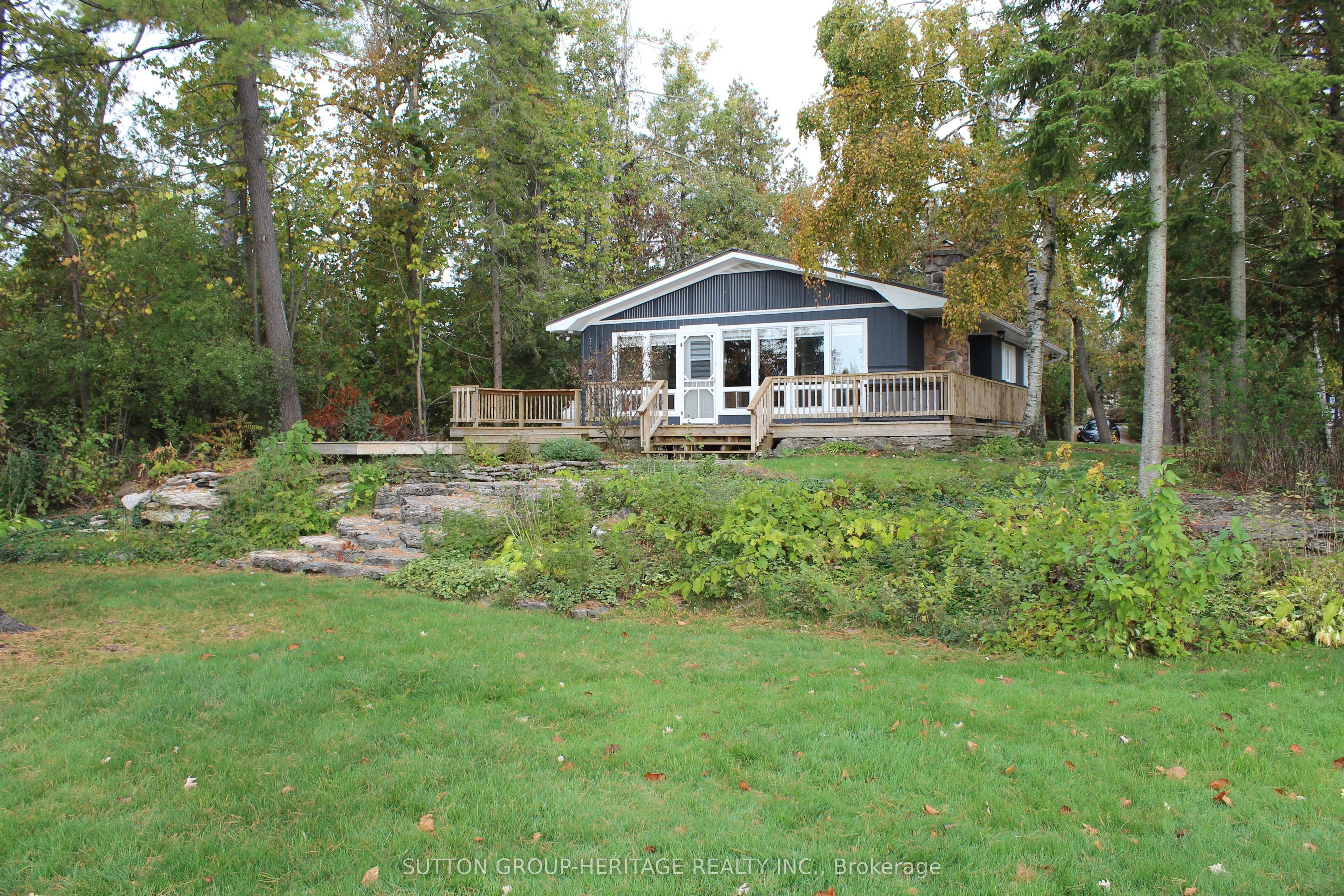 45 Lakewood Crescent