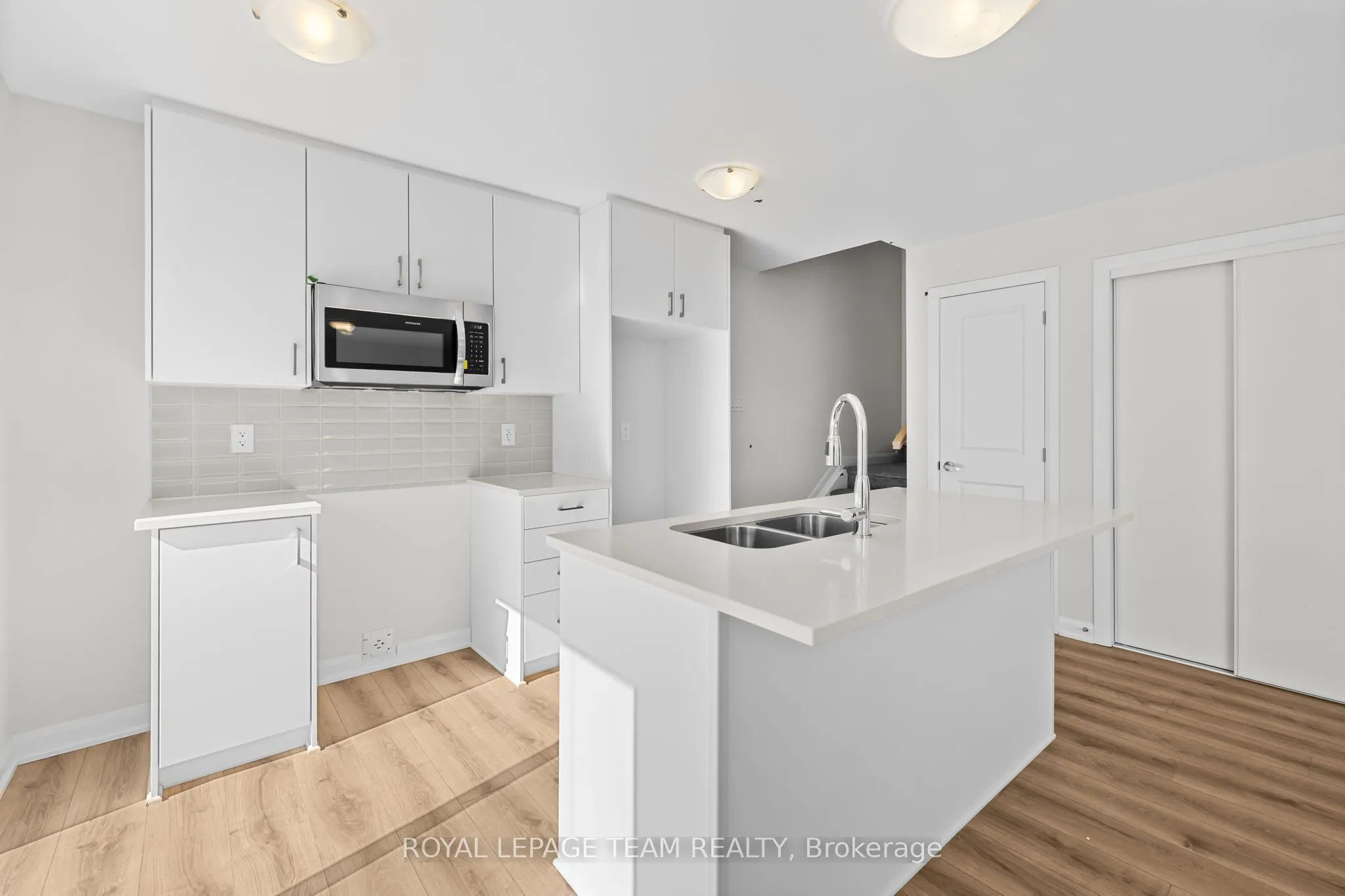 913 Creekway Private, #N/A