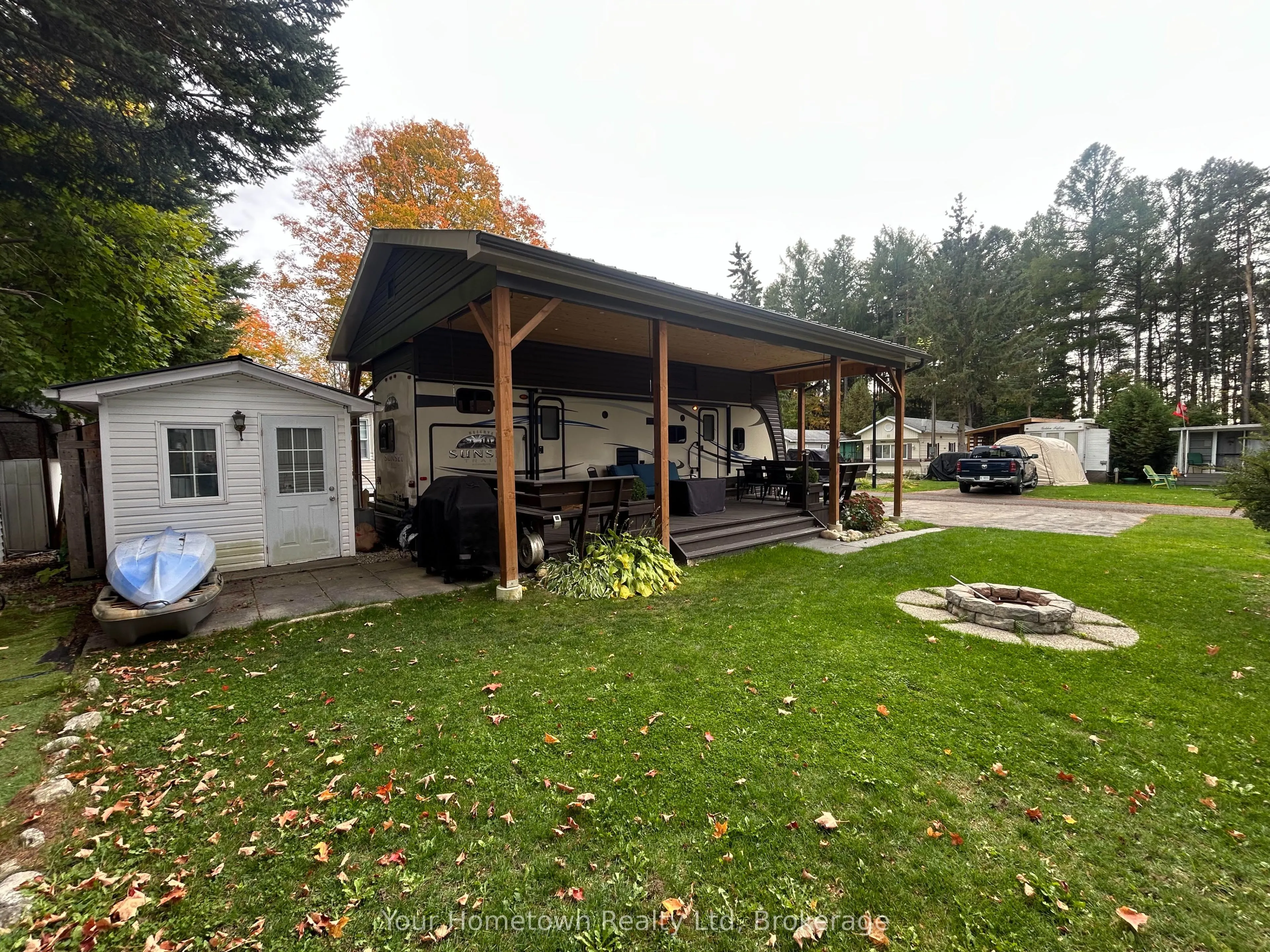 619 Oak Crescent