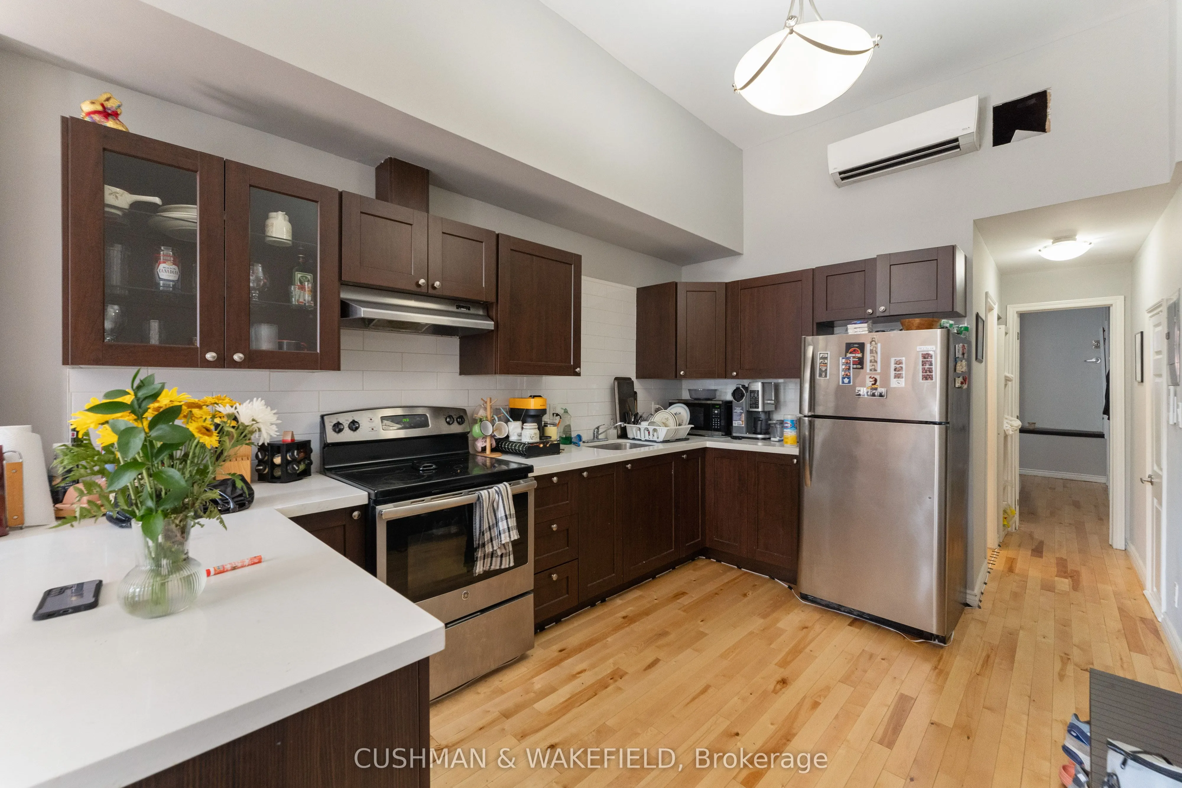 215-217 King Street E