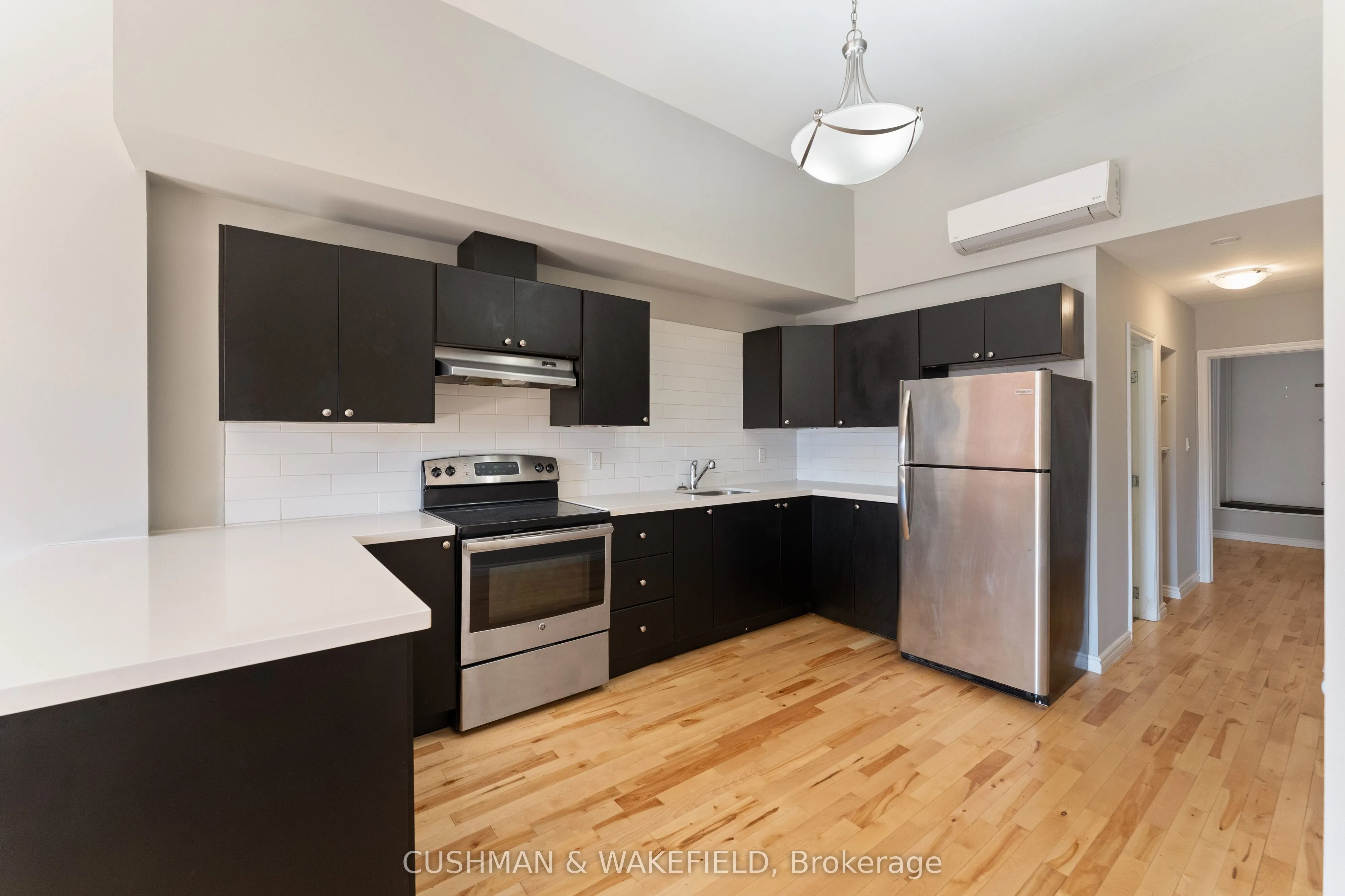 215-217 King Street E