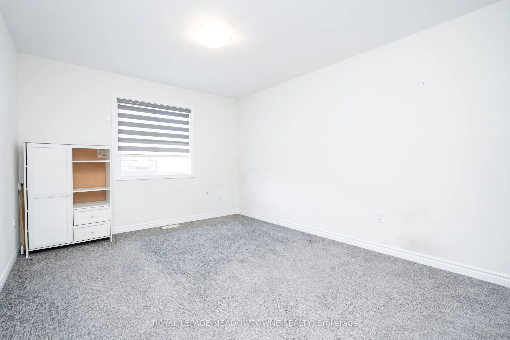 16 Bethune Avenue