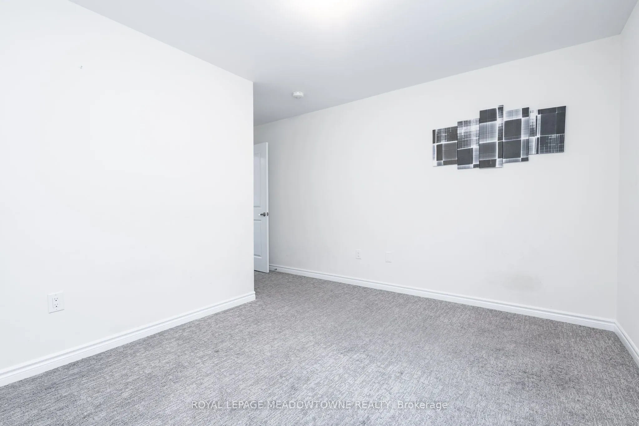 16 Bethune Avenue